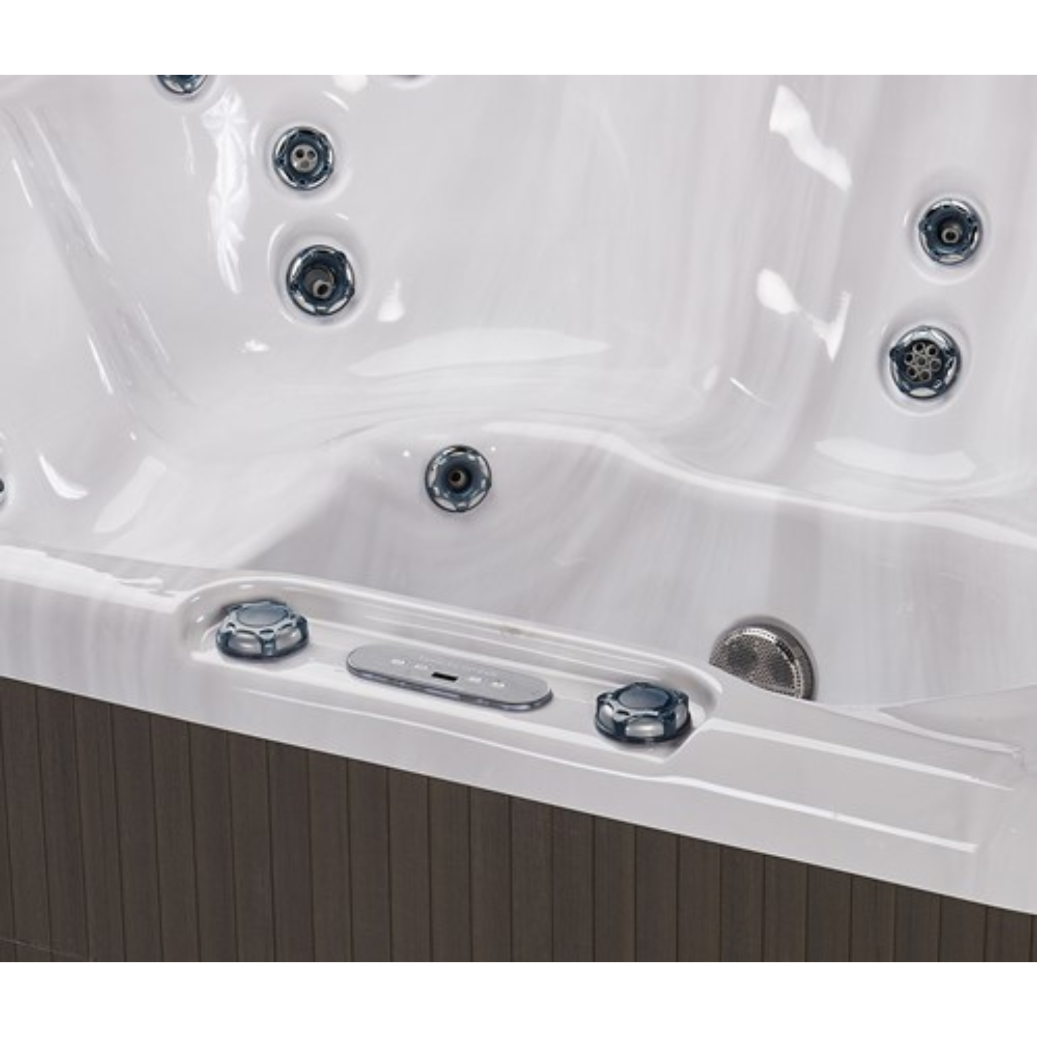 Beachcomber 380 hottub 226 x 226 x 97 cm