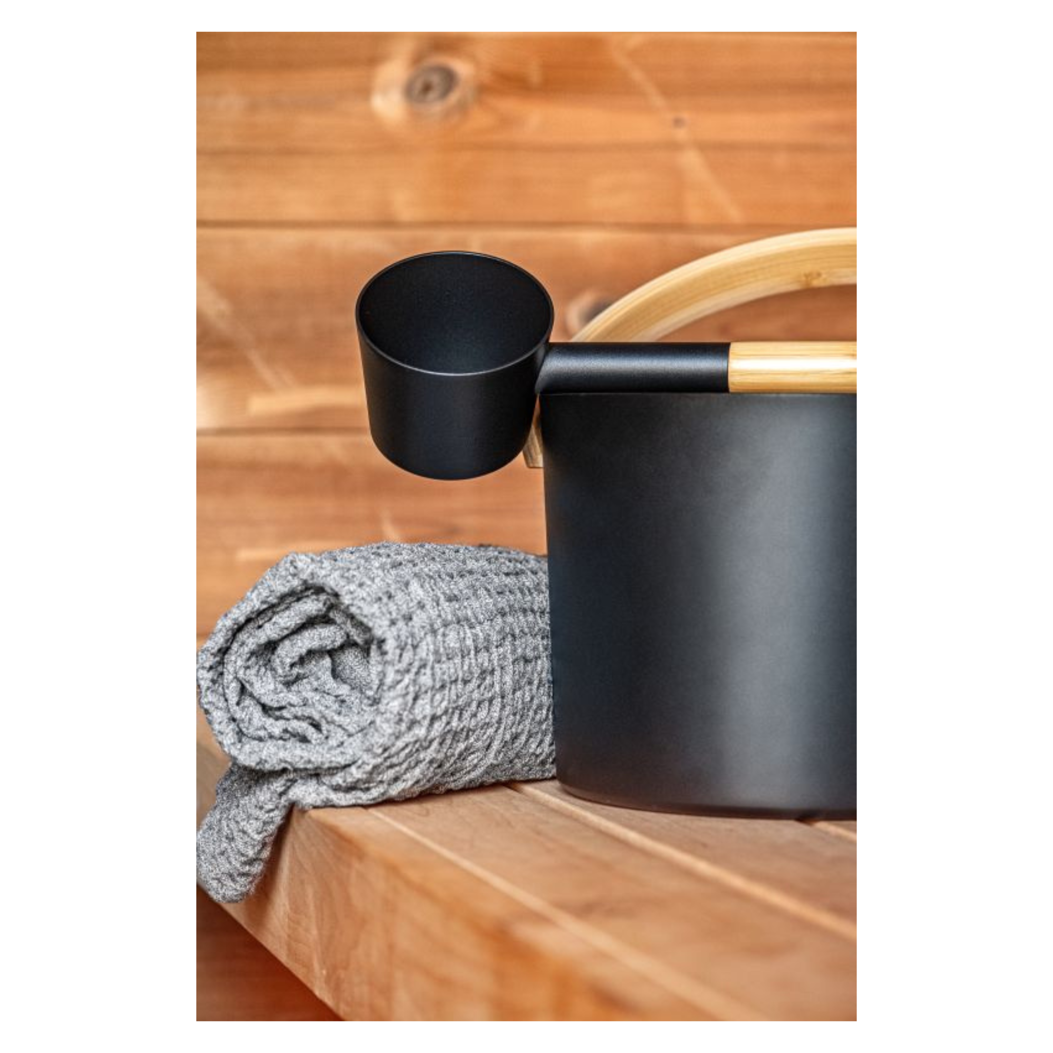 Sauna accessoire Harvia emmer en pollepel staal zwart