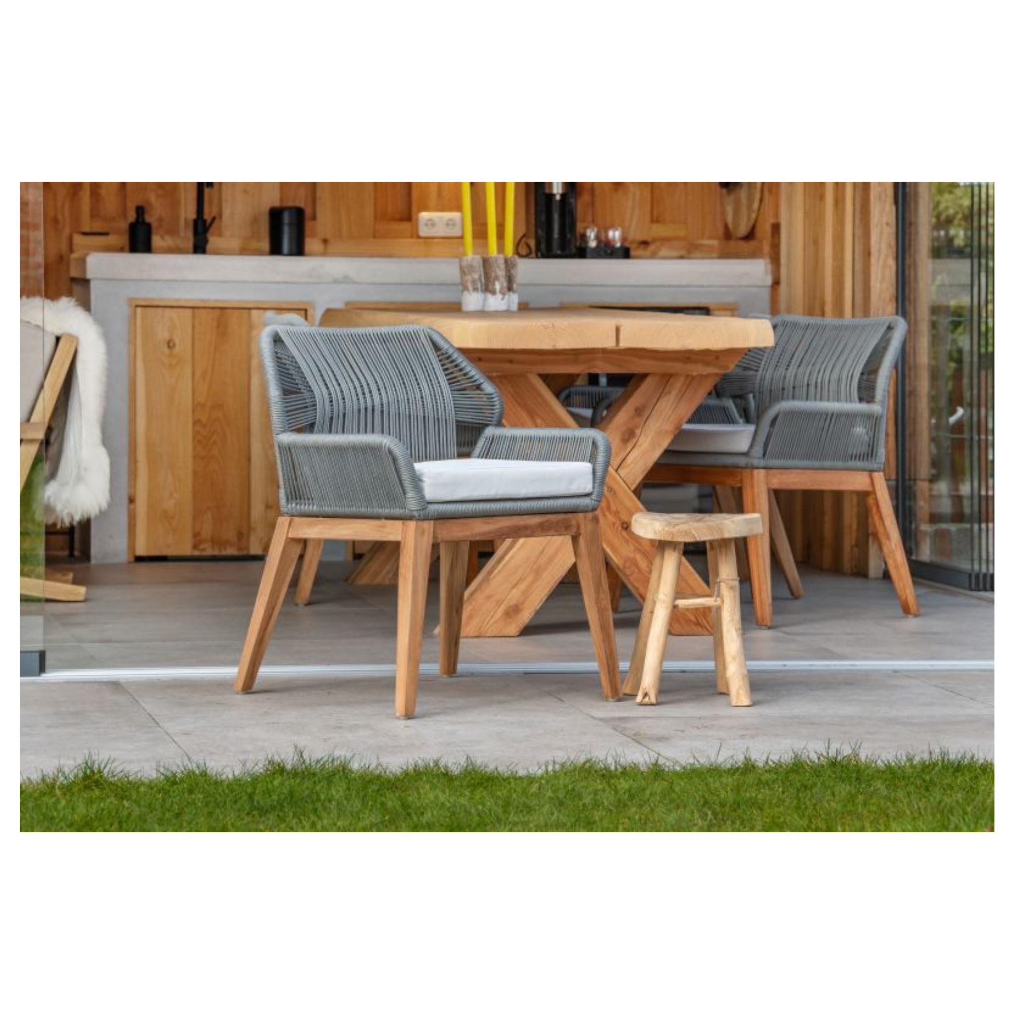 Teak stoel Granada met kussen (set van 2 stoelen)